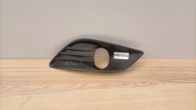 Ford focus mk2 рестайлинг  правая решётка бампера противотуманной фары 8m51-r19952-a k121/1243 фото №1