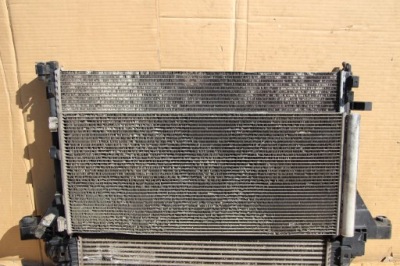 Радиатор oryg renault master iii movano b nv400 921007845r фото №1