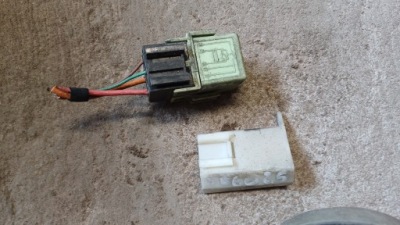 Bmw 5 e60 реле 8373700 фото №1