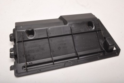 Fiat 600 e заглушка поперечина передній 9826929880 фото №1