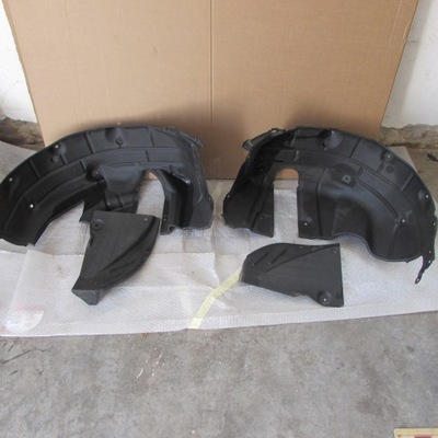 Toyota yaris cross підкрилок задня фото №1