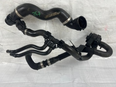 Mercedes 213 w213 257 c257 труба wąż шланг wody a2135014501 a2538305500 фото №1