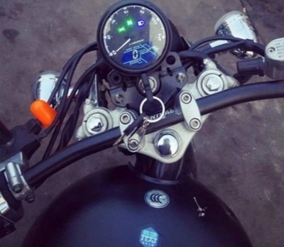 PRĘDKOŚCIOMIERZ MOTOCYKL LCD CYFROWY 0-12000RPM 