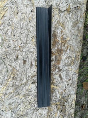 Молдинг порог правая задняя bmw e30 фото №1