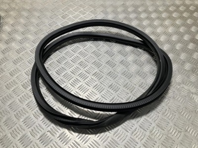 Прокладка кузовна перед права mercedes cla w118 фото №1