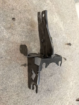 Кронштейн насоса abs skoda fabia mk3 nj 6c0614235c polo rapid фото №1