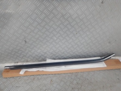 Bmw x3 f97 g01 правая молдинг уплотнитель дверь перед фото №1