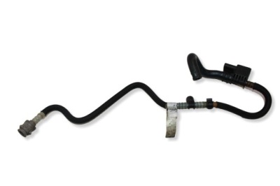 Шланг пального bmw 7 f01 f02 f03 f04 f10 f11 779999802 фото №1