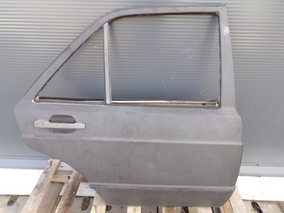 Двері праве задні mercedes w201 фото №1