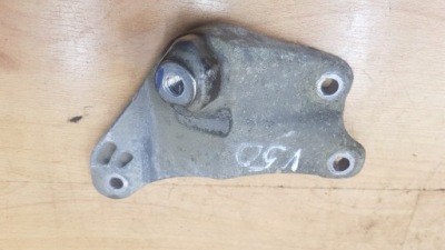 Кронштейн кронштейн коробки volvo v50 2.4 20v фото №1