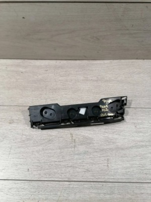 Puma mk2 напрямна бампер лівий задня 2490488 фото №1