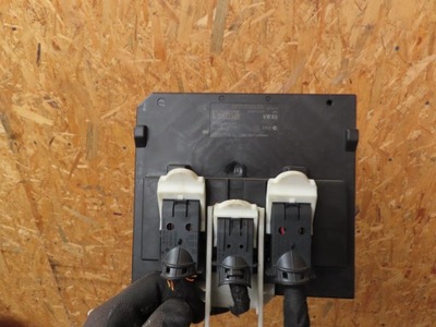 Audi a3 8v модуль комфорта 5q0937084ad фото №1