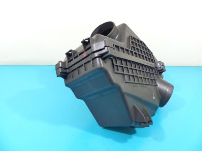 Корпус фільтра повітря honda legend iv 3.5 v6 фото №1