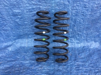 Toyota camry viii xv70 2,5 гібрид пружина підвіска задня фото №1