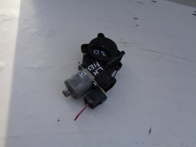 Моторчик скло лівий перед 0130822406 fiesta mk7 фото №1