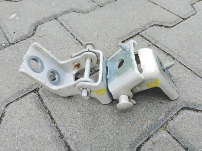 Fiat 600 петля дверь правых фото №1