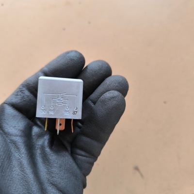 Daewoo chevrolet 94580702 реле inprodus 30a фото №1