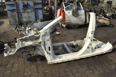 Peugeot 2008 i блок двигуна поріг лівий чверть фото №1