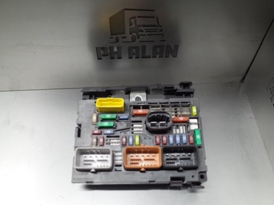 Peugeot partner ii коробка модуль bsm 9807028780 фото №1