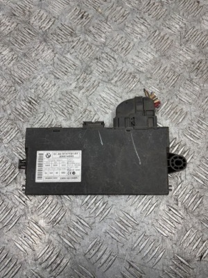 Модуль блок керування bmw 3 e90 61359147191-01 фото №1