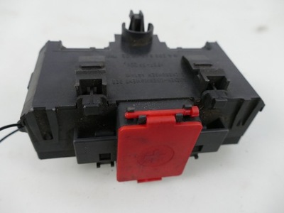 Mercedes w209 c209 3.0 cdi клемма plus предохранитель фото №1