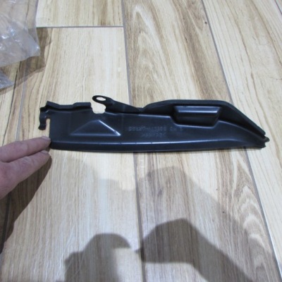 Защита крыла передний правая сторона toyota mr2 фото №1