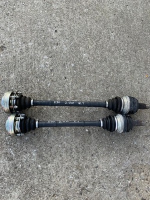 Привідний вал права задня bmw e87 e90 7533446 фото №1