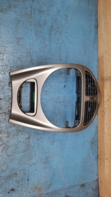 Панель средний citroen c5 00-04r фото №1