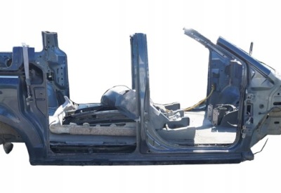 Стійку  середній поріг правий volkswagen routan фото №1