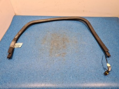 Alfa romeo 159 kombi прокладка дверь левый задняя с подогревом фото №1