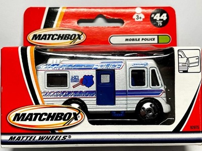 MATCHBOX-TRUCK CAMPER Z 1998 ROKU (B)