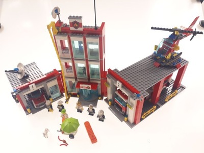 Lego City 60110 Fire Station Remiza Straż Pożarna