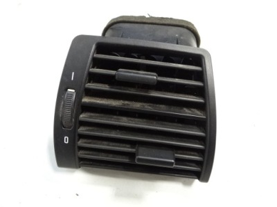 Решітка обдув права передня панель bmw оригінальний номер 8402216 фото №1