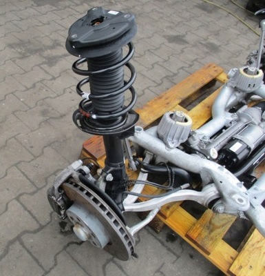 Mercedes c w204 поворотний кулак mcperson перед права фото №1