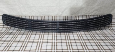 Решітка впуск повітря na капот mercedes w211 cls фото №1