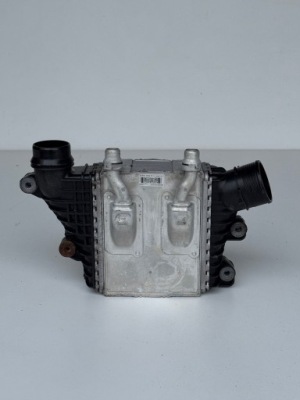 Радиатор интеркулер jaguar f-pace discovery gj32-9l440-ad фото №1