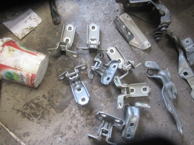 Петля дверь правый задняя chevrolet orlando фото №1