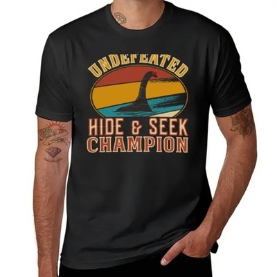 New Retro Undefeated Hide and Seek Champion Nessie T-Shirt Koszulka