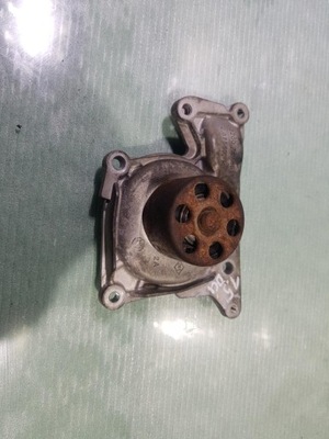 Насос wody 1.5dci renault clio iv 8200713853a фото №1