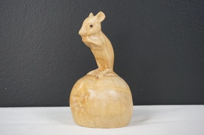 Mysz myszka stara rzeźba drewniana figurka