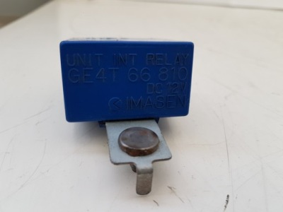 Реле модуль mazda premacy 2.0d 01r ge4t66810 фото №1