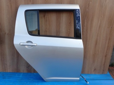 Suzuki swift 5d mk6 04-09 дверь задние правое zcc фото №1