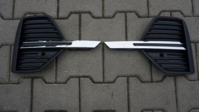 Volvo xc60 ii lift решітка бампера перед права фото №1