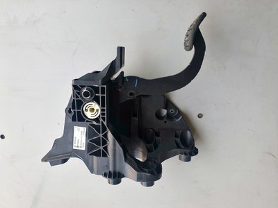 Педаль гальма trafic iii lift 465016415r фото №1