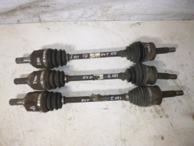 Hyundai i20 i 1.4 16v приводной вал приводная левая перед фото №1