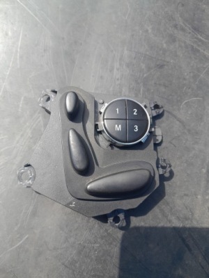 Mercedes w211 переключатель панель сиденье 2118207710 фото №1