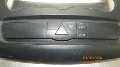 Панель vw crafter 2.5 tdi a9068701810 фото №1