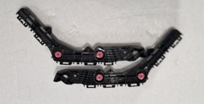 Toyota corolla cross напрямна правий лівий задня 52576-16010 52575-16010 фото №1