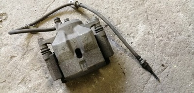 Lexus ct 200h супорт гальмівний правий передній фото №1