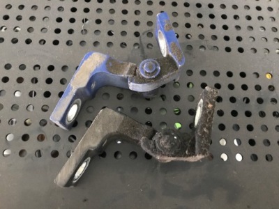 Vw lupo петлі петля двері лівих верхній нижній фото №1